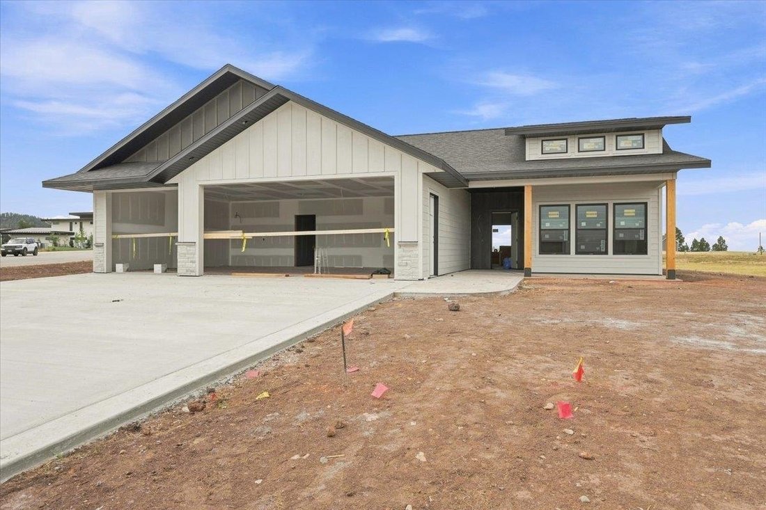 House in Spearfish, South Dakota, United States 1 - 18676093