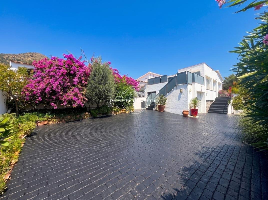 Villa in Roses, Catalonia, Spain 5 - 18677047