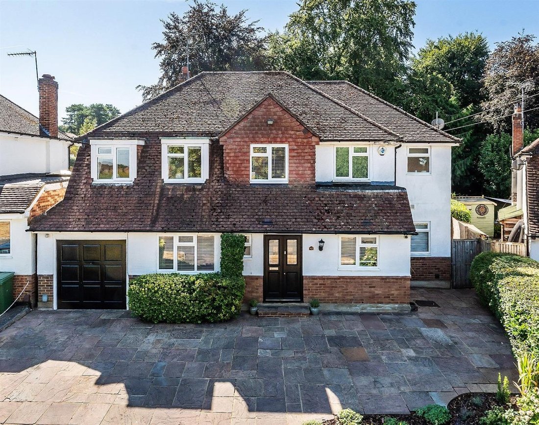 House in Great Bookham, England 1 - 18674656