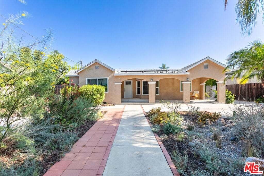 House in Los Angeles, California, United States 1 - 18678615