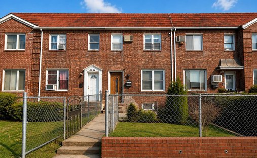 House in New York, New York, United States 1