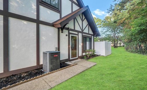 House in Middle Island, New York, United States 1