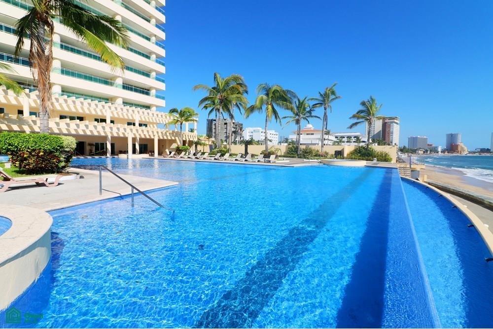 Condo in Mazatlán, Sinaloa, Mexico 2 - 18026927