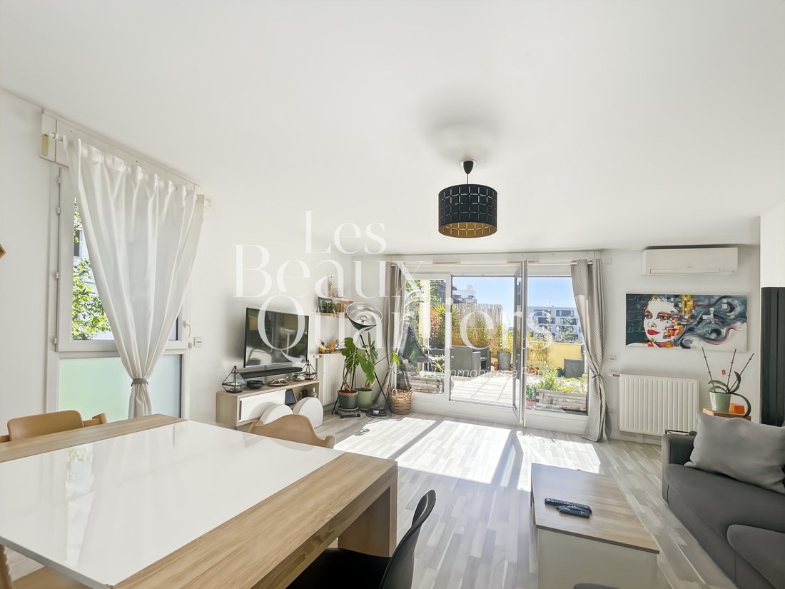 Apartamento en Gennevilliers, Isla de Francia, Francia 1 - 18674813