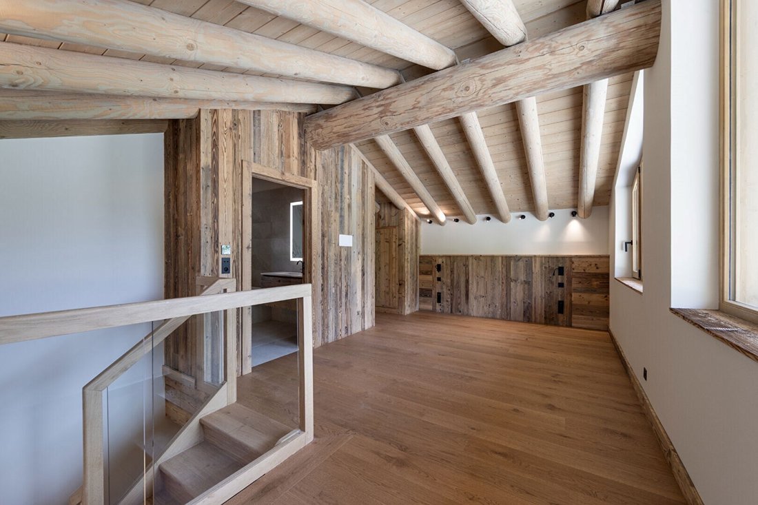Chalet in Val-d'Isere, Auvergne-Rhône-Alpes, France 5 - 17817235