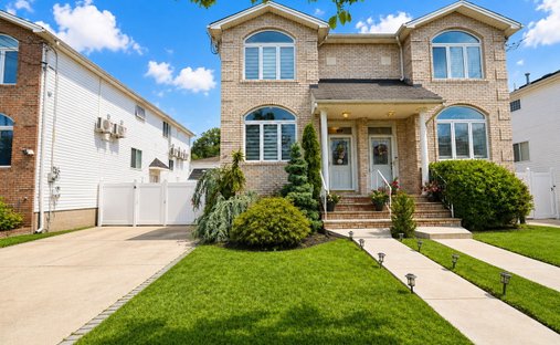 House in New York, New York, United States 1