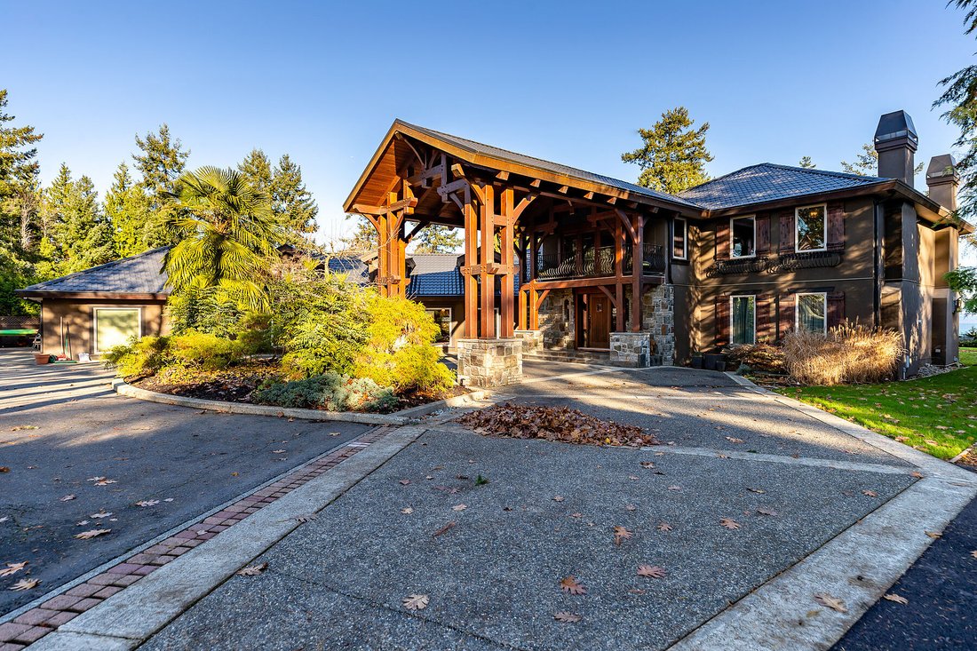 House in Parksville, British Columbia, Canada 2 - 18675410