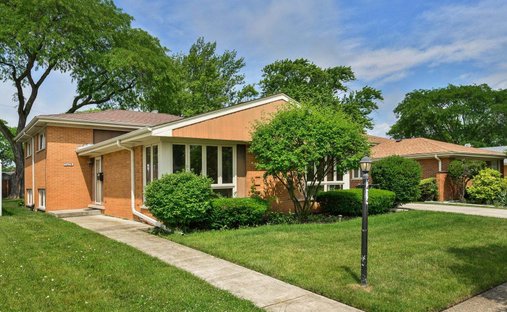 House in Morton Grove, Illinois, United States 1
