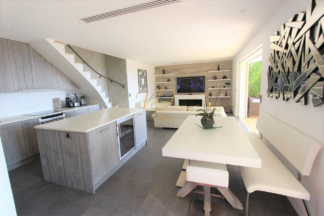 Villa in Sud, Cavalaire-sur-Mer, France 4 - 18677306