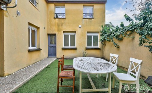 House in Mutuelle-Barbusse-Saint Rémy-Joliot Curie, Saint-Denis, France 1