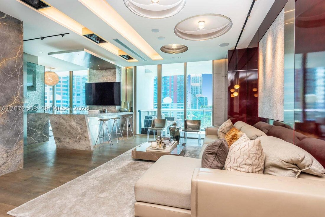 Condo in Miami Beach, Florida, United States 1 - 18676875