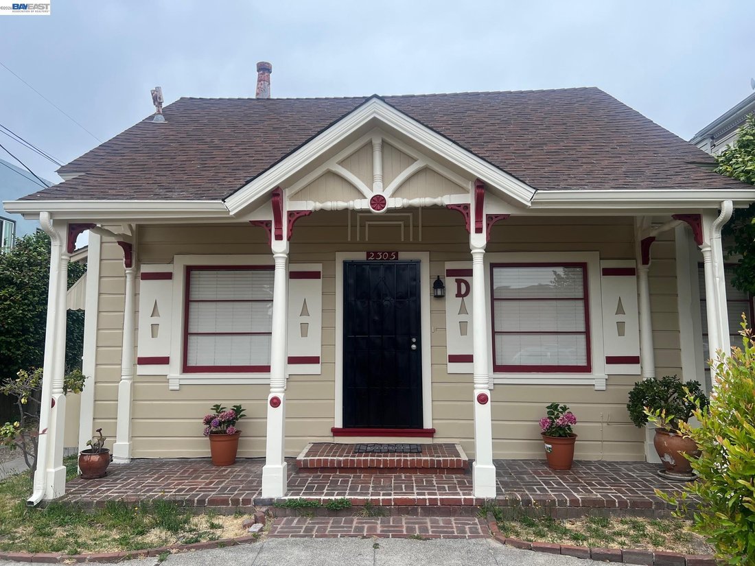 Alameda, California, United States 1 - 18676895