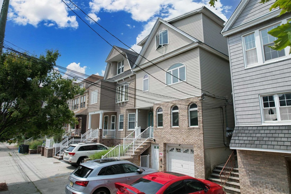 Apartment in Bayonne, New Jersey, United States 1 - 18675516