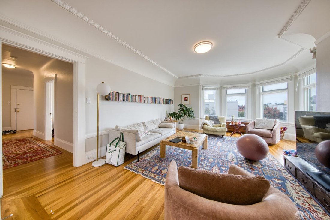 San Francisco, California, United States 5 - 18676419