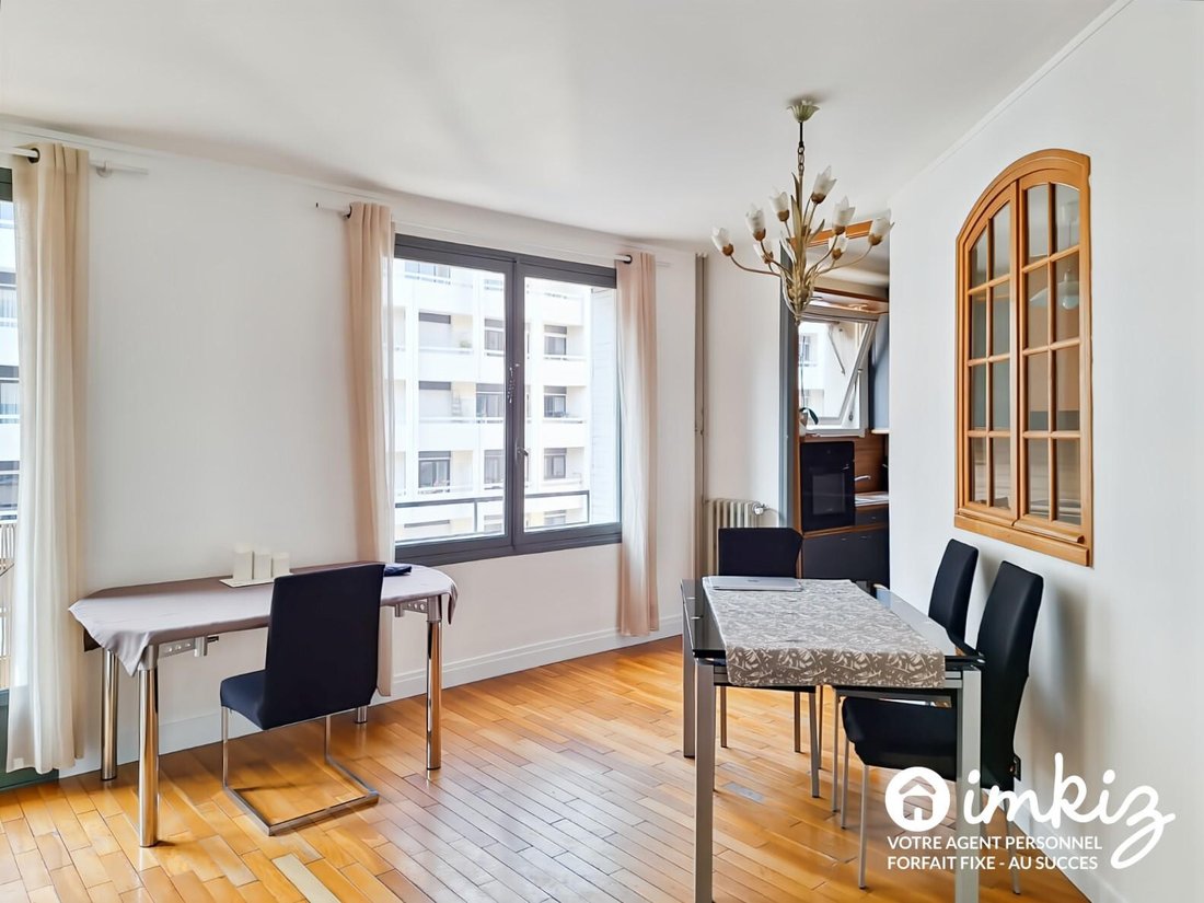 Apartment in Grandes Carrières-Clichy, Paris 18e Arrondissement, Paris 3 - 18678614