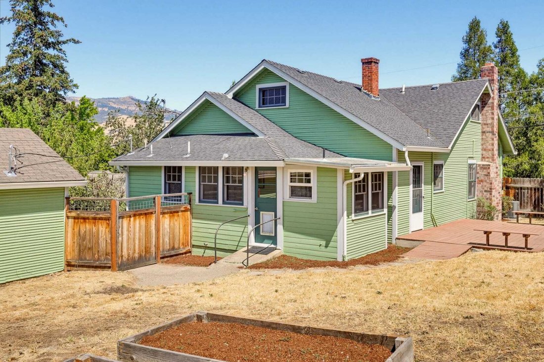 House in Ashland, Oregon, United States 4 - 18675525