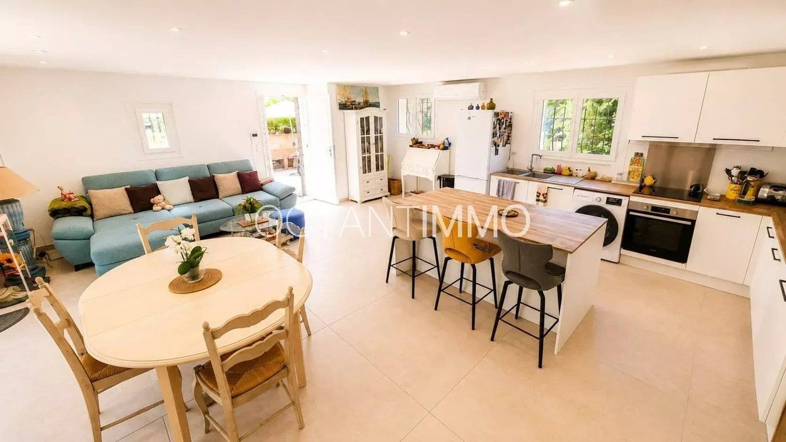 House in Fontmerle, Antibes, France 2 - 18609710