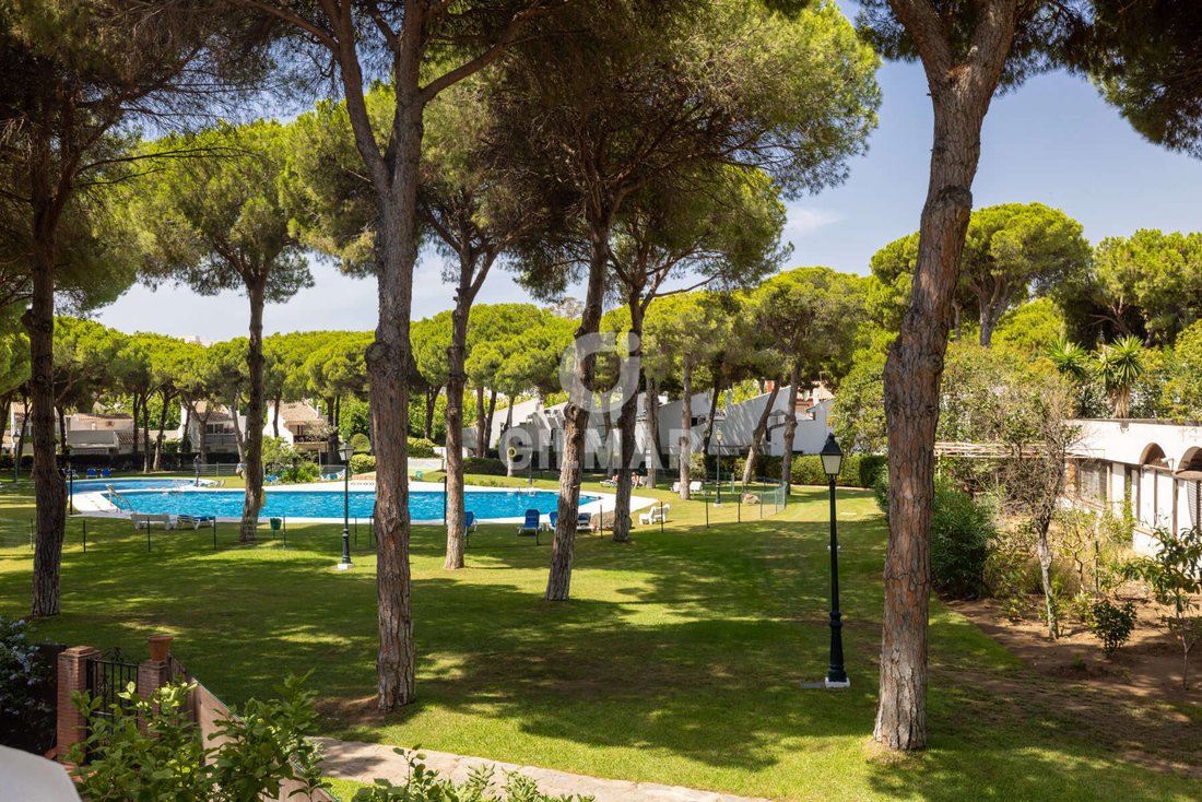 Townhouse in Atalaya-Isdabe, Estepona, Andalusia 1 - 18674677