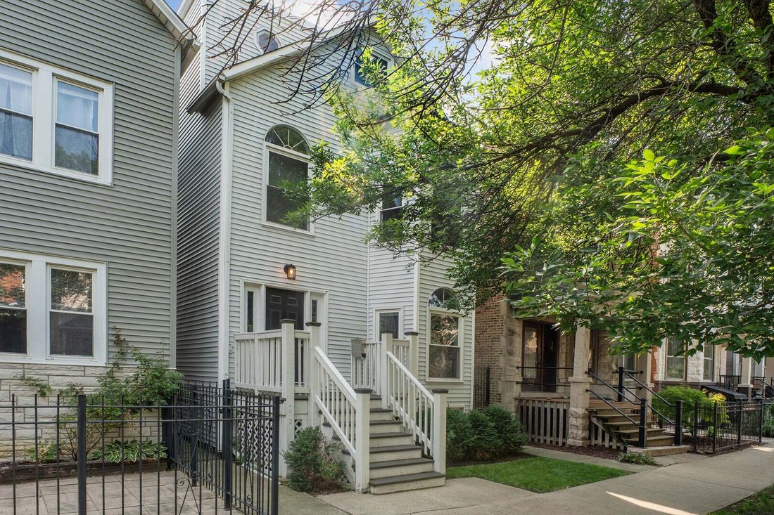 House in Chicago, Illinois, United States 1 - 18676329
