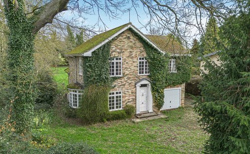 House in Little Shelford, England 1
