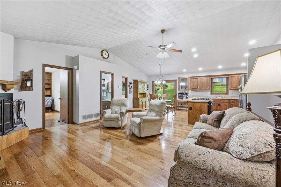House in Zanesville, Ohio, United States 5 - 18675816