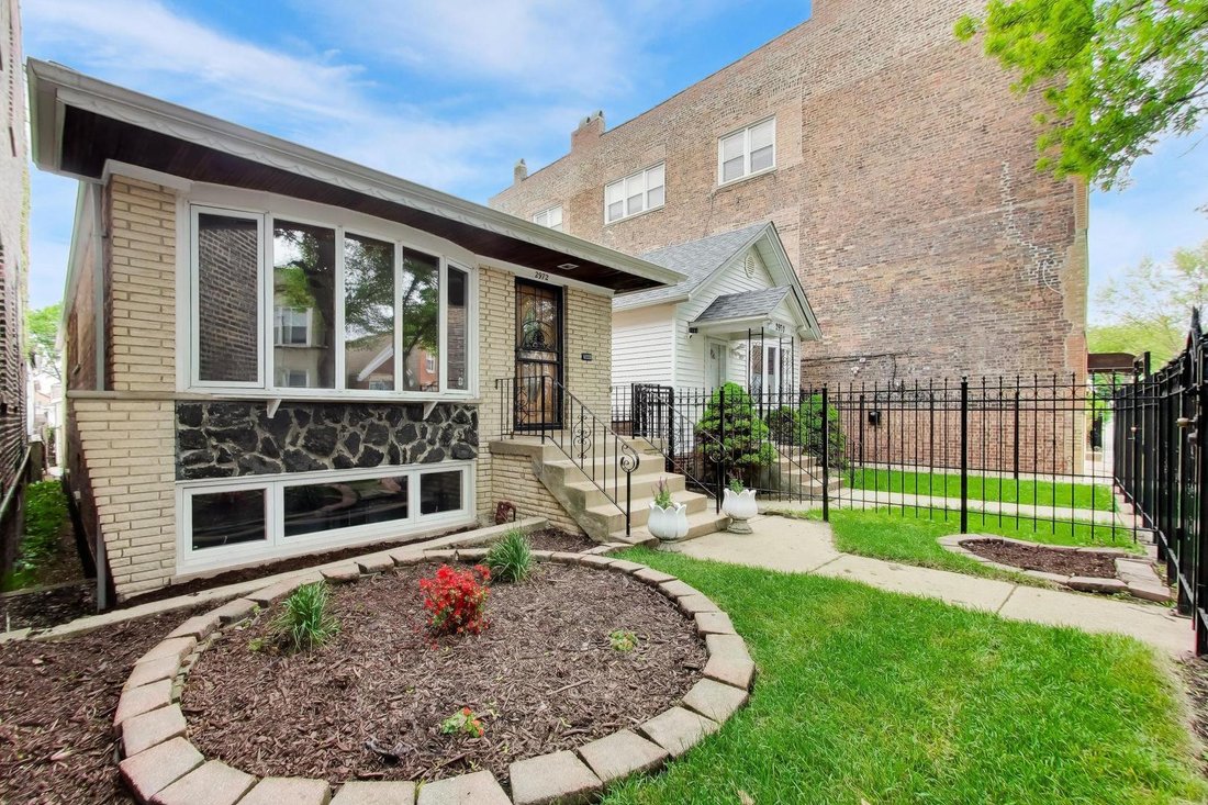 House in Chicago, Illinois, United States 3 - 18676362