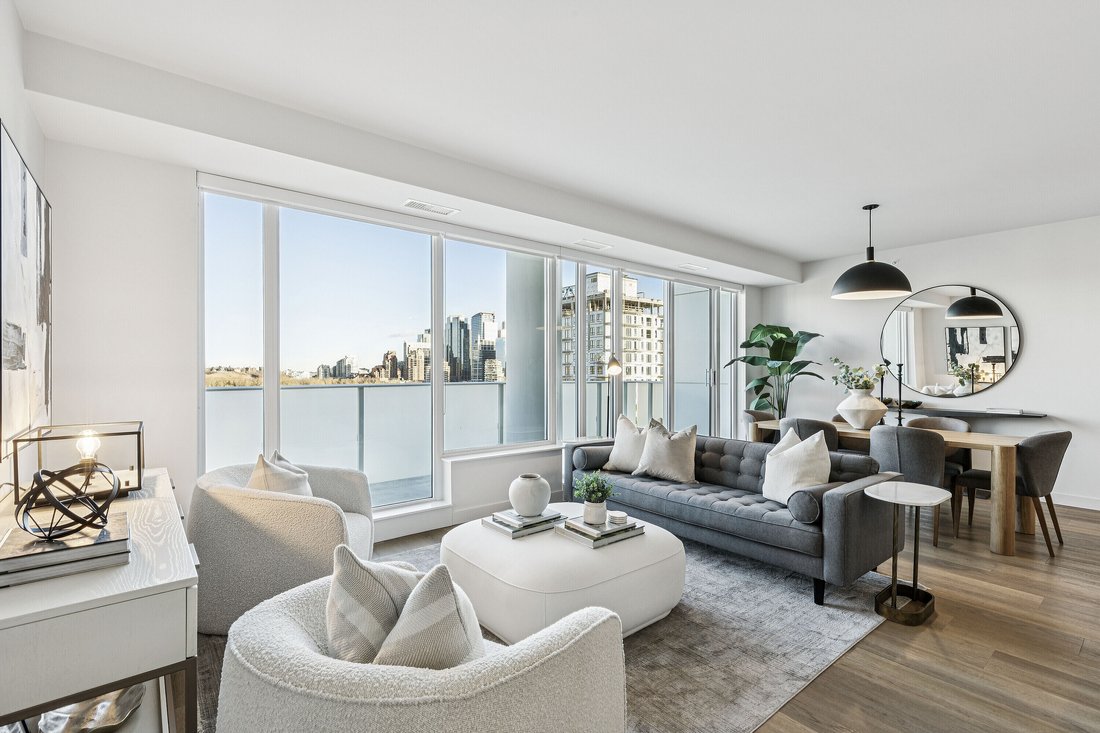 Condo in Calgary, Alberta, Canada 1 - 18678480