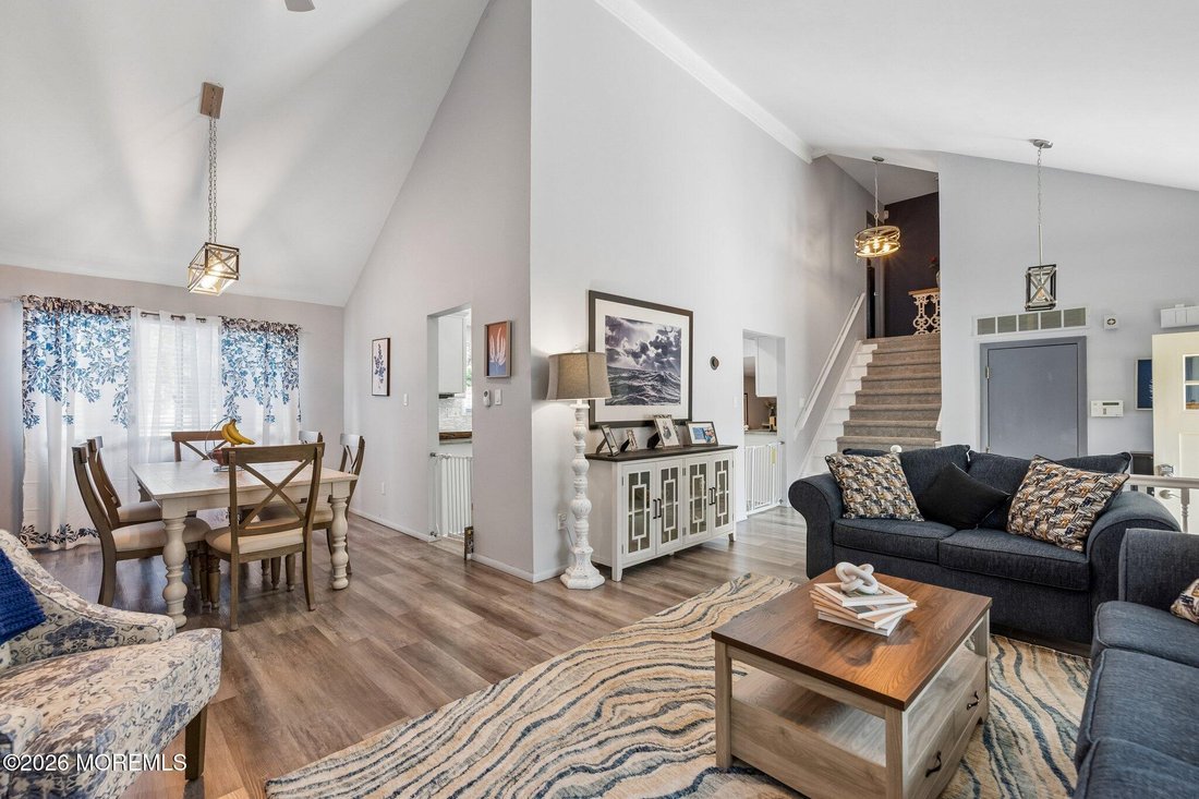 House in Toms River, New Jersey, United States 2 - 18678689