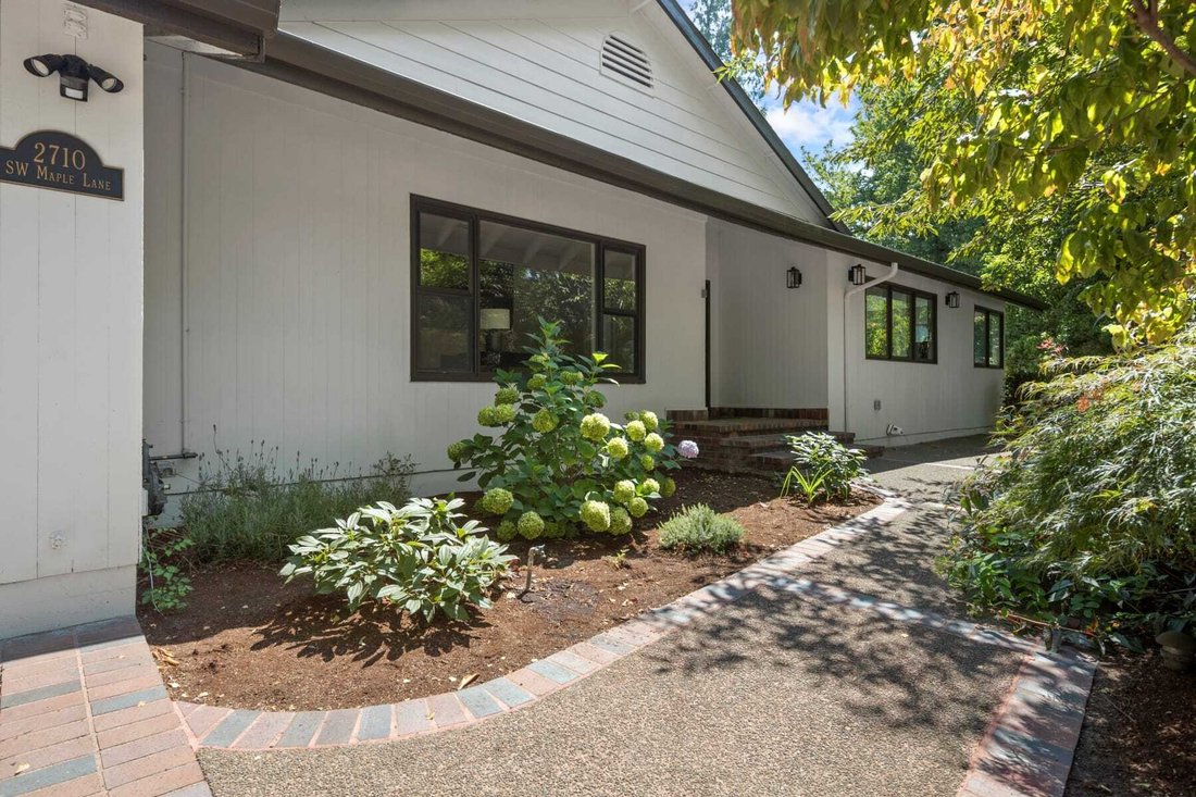House in Cedar Hills, Oregon, United States 3 - 18675587