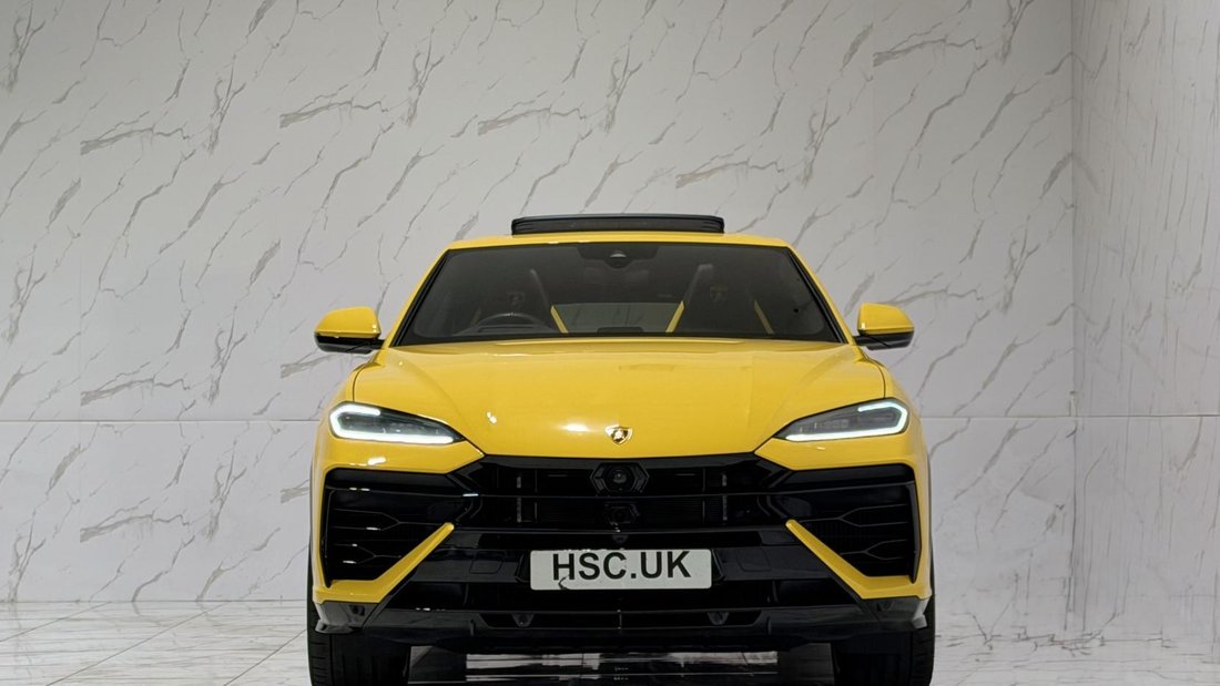 Suv in Ruislip, United Kingdom 2 - 18675835