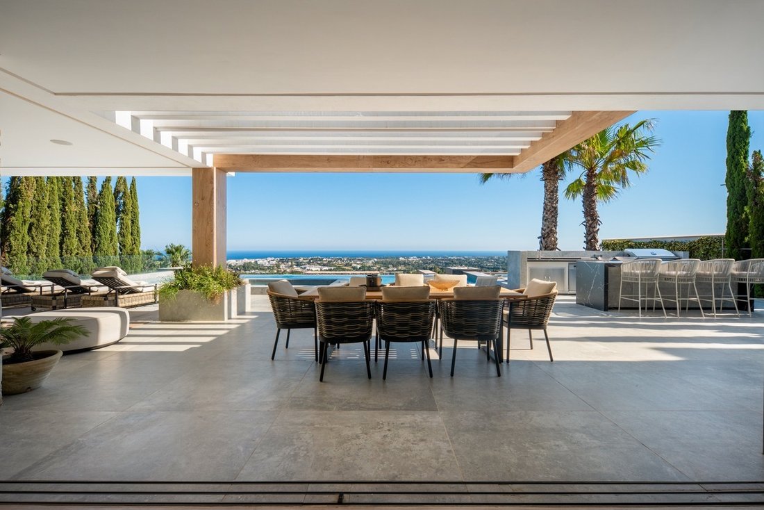 Villa in Benahavis, Andalusia, Spain 3 - 18674666