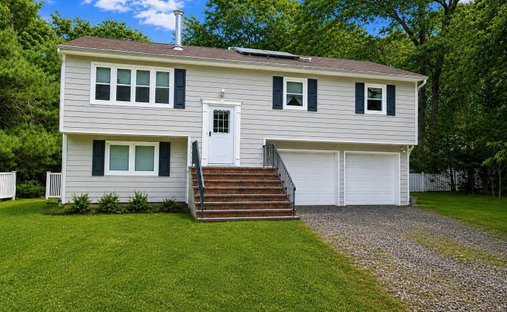 House in Smithtown, New York, United States 1