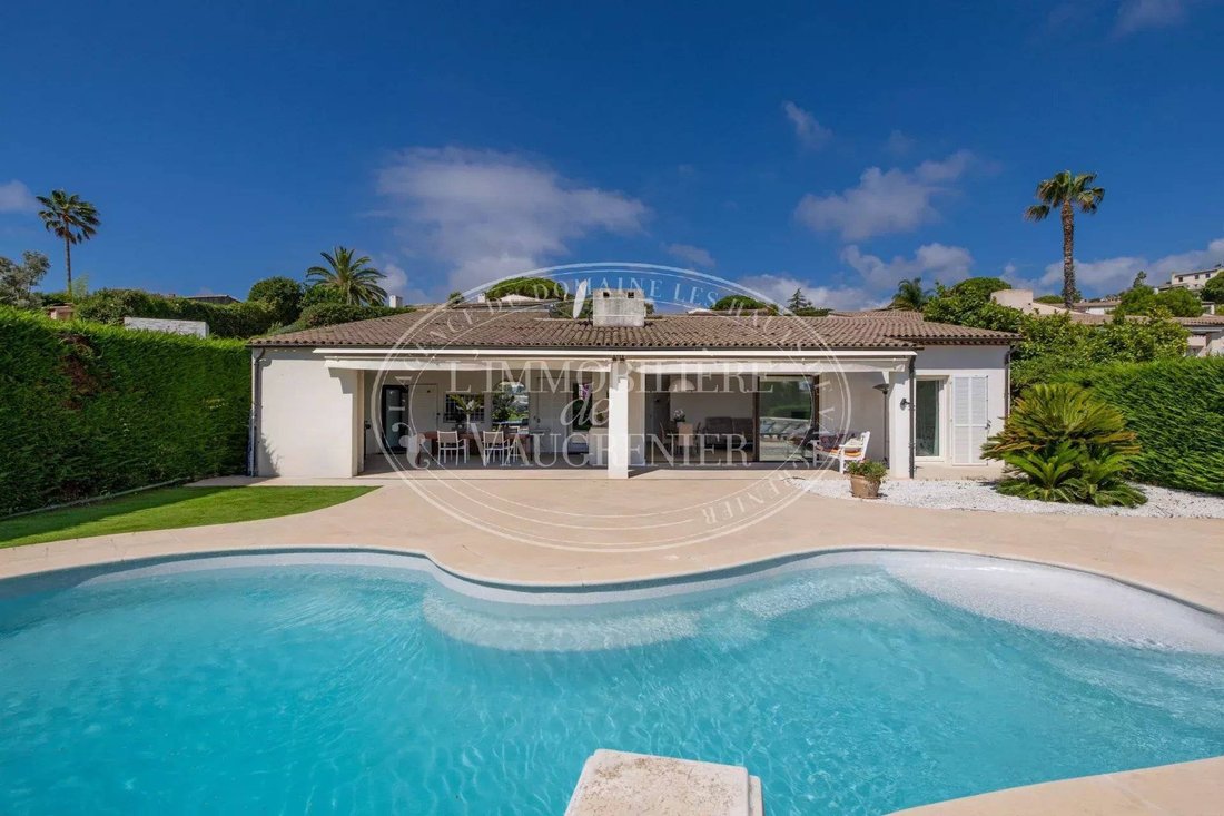 Villa in Route de Grasse, Villeneuve-Loubet, France 1 - 16012534