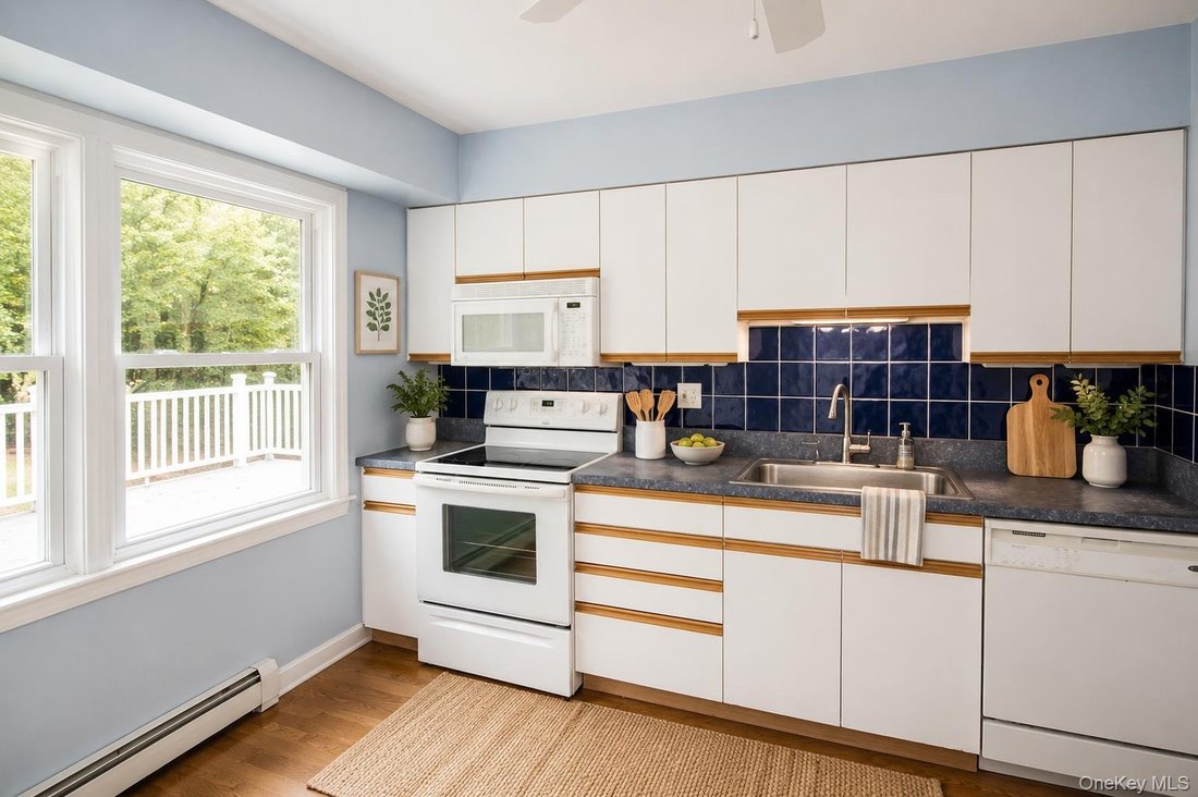 House in Smithtown, New York, United States 5 - 18678293