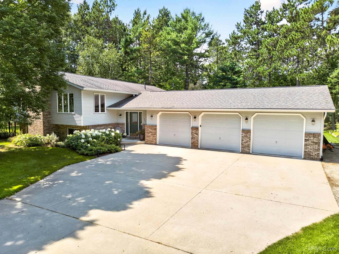 House in Marquette, Michigan, United States 1 - 18676761