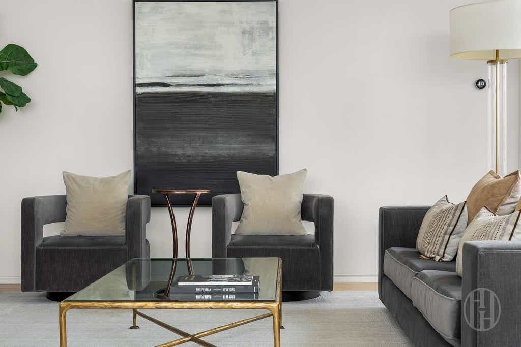 House in New York, New York, United States 4 - 17998682