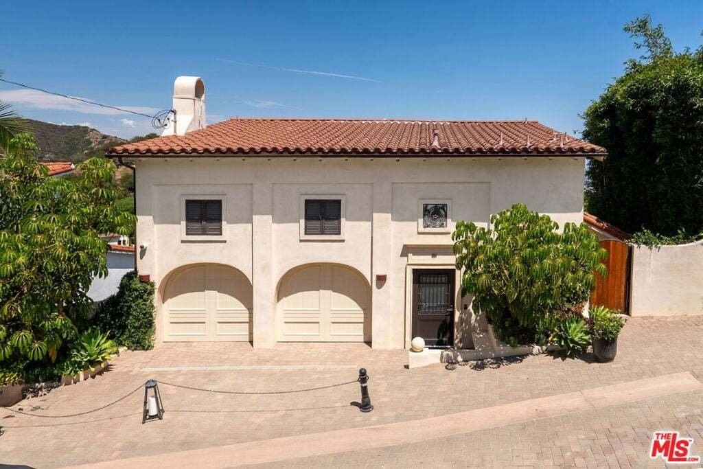 House in Los Angeles, California, United States 1 - 18675961