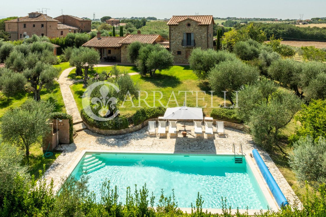 Country House in Castiglione del Lago, Umbria, Italy 5 - 18676418