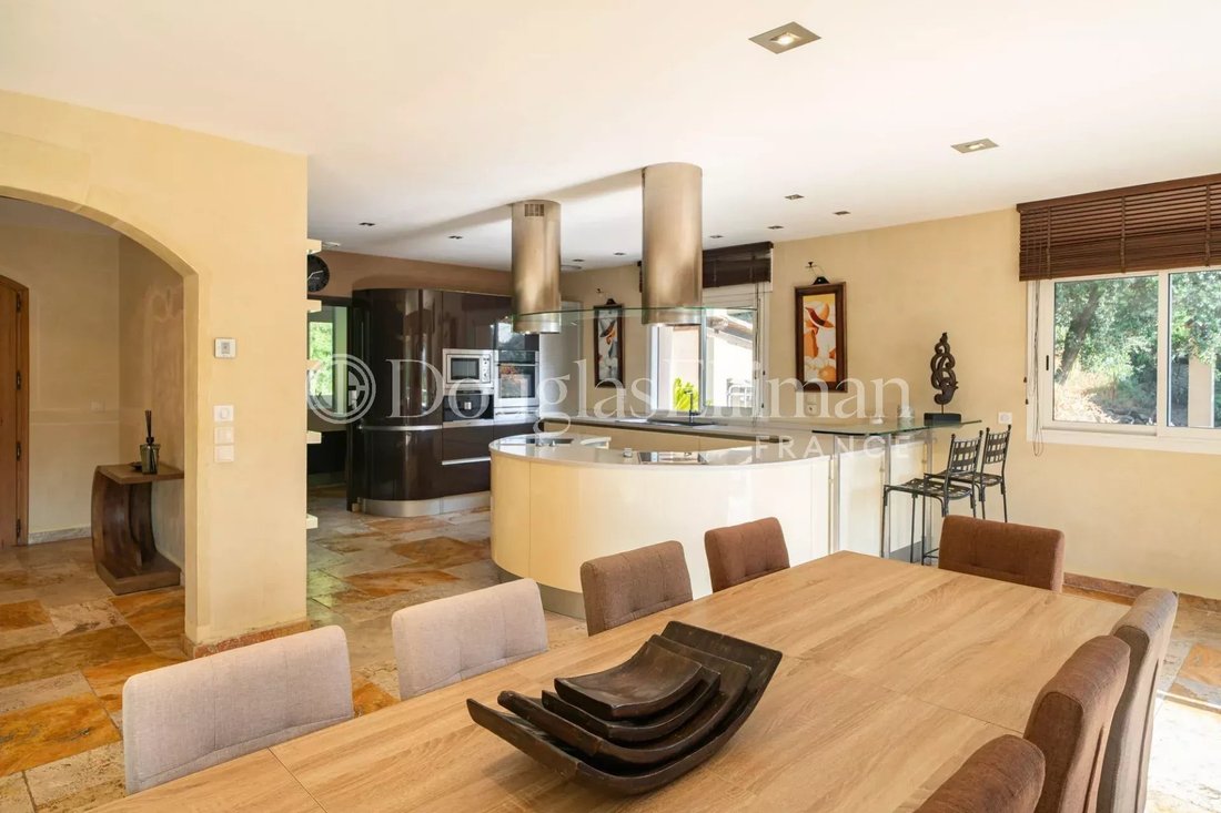 Villa in Sud, Roquefort-les-Pins, France 5 - 18675125