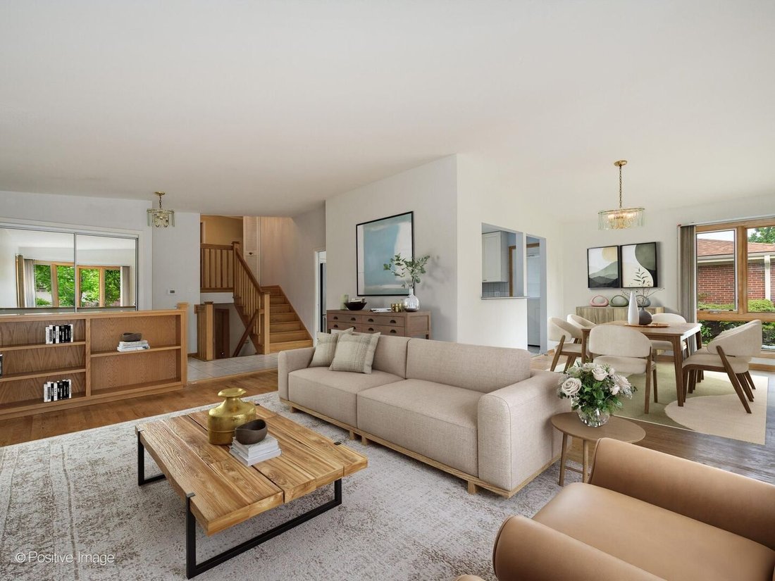 House in Morton Grove, Illinois, United States 2 - 18676320