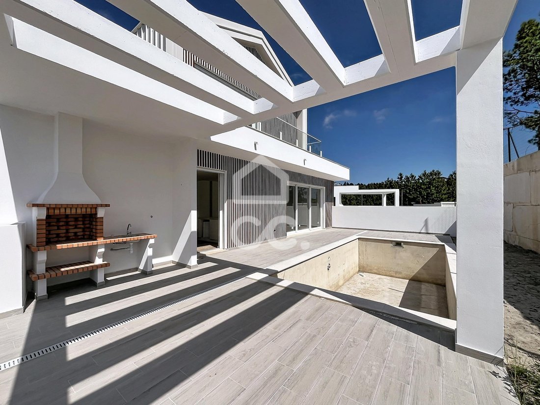 Villa in Santa Maria, Sao Pedro e Sobral da Lagoa, Leiria District, Portugal 5 - 18677952