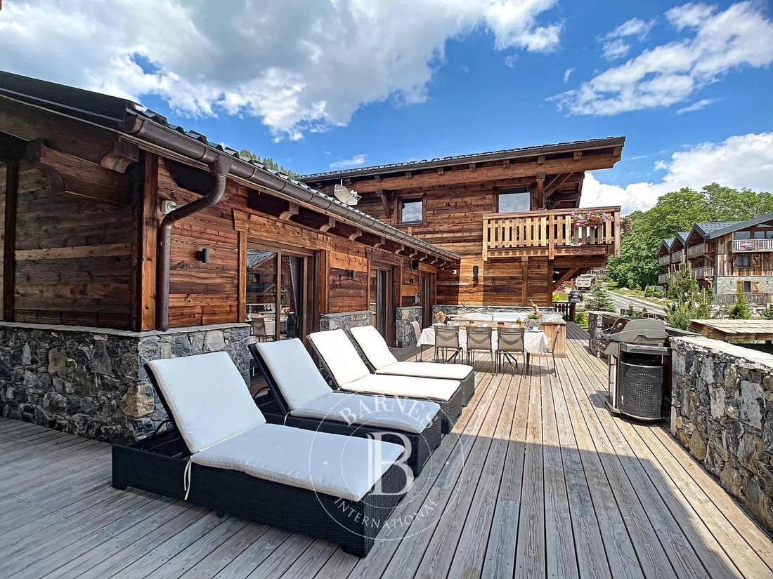 Chalet in Les Gets, Auvergne-Rhône-Alpes, France 3 - 18675022