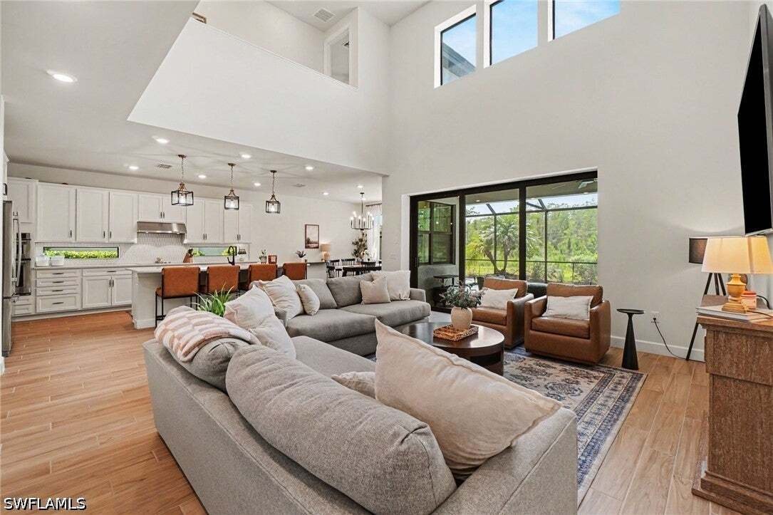 House in Estero, Florida, United States 4 - 18675782