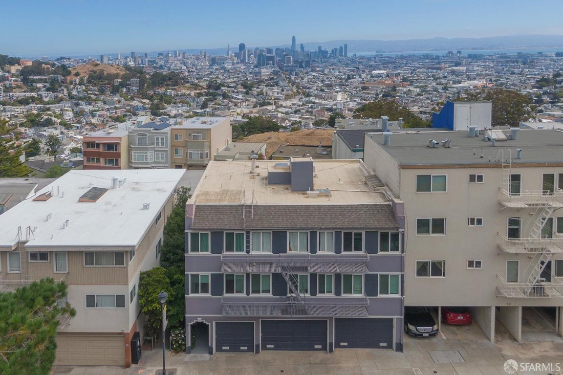 San Francisco, California, United States 1 - 18676421
