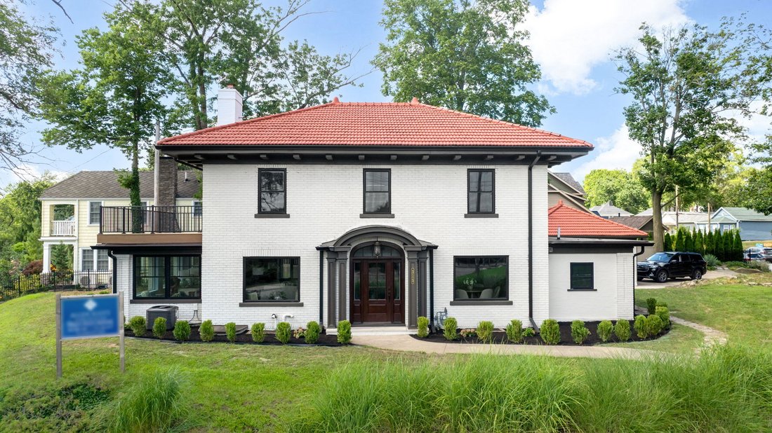 House in South Bend, Indiana, United States 1 - 18675877