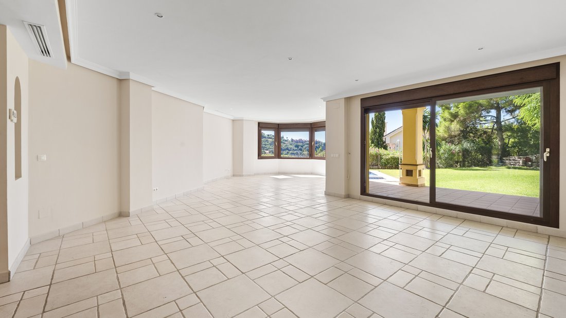 Villa in Benahavis, Andalusia, Spain 4 - 18675906