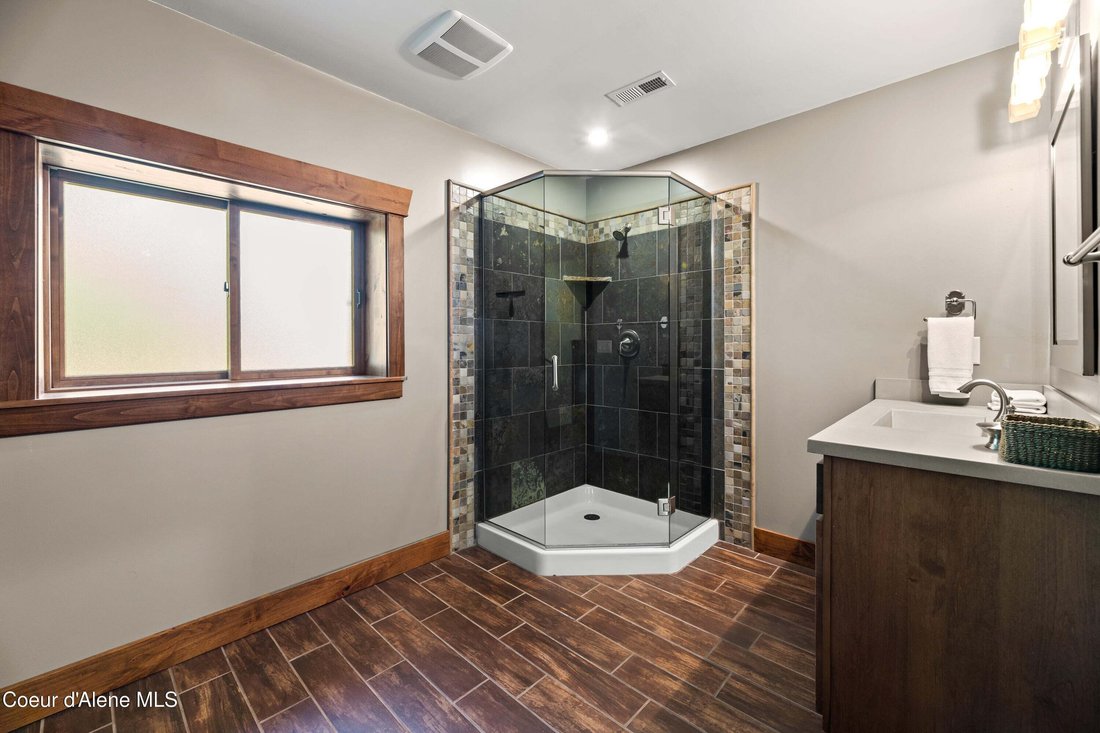 Condo in Coolin, Idaho, United States 3 - 18676169
