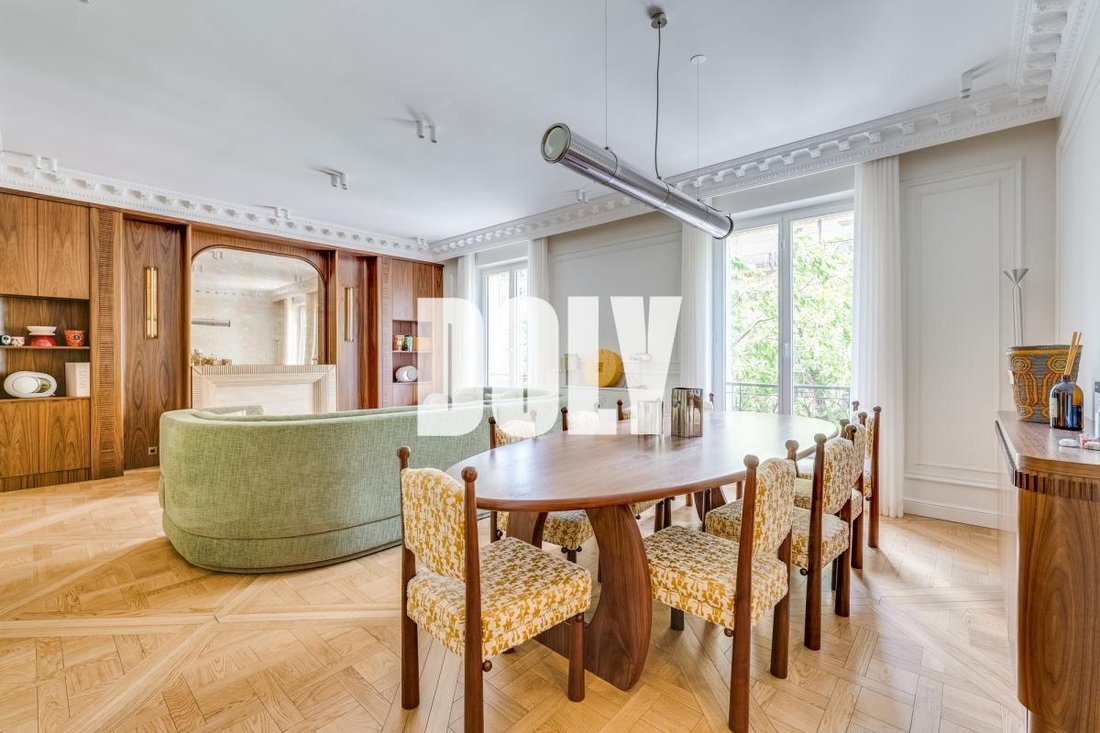 Apartment in Courcelles-Wagram, Paris 17e Arrondissement, Paris 1 - 18674599