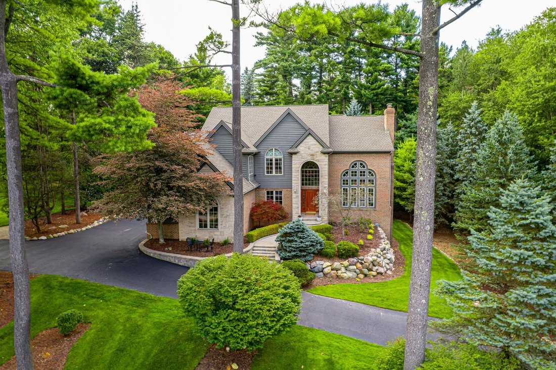 House in Brighton, Michigan, United States 5 - 18675405