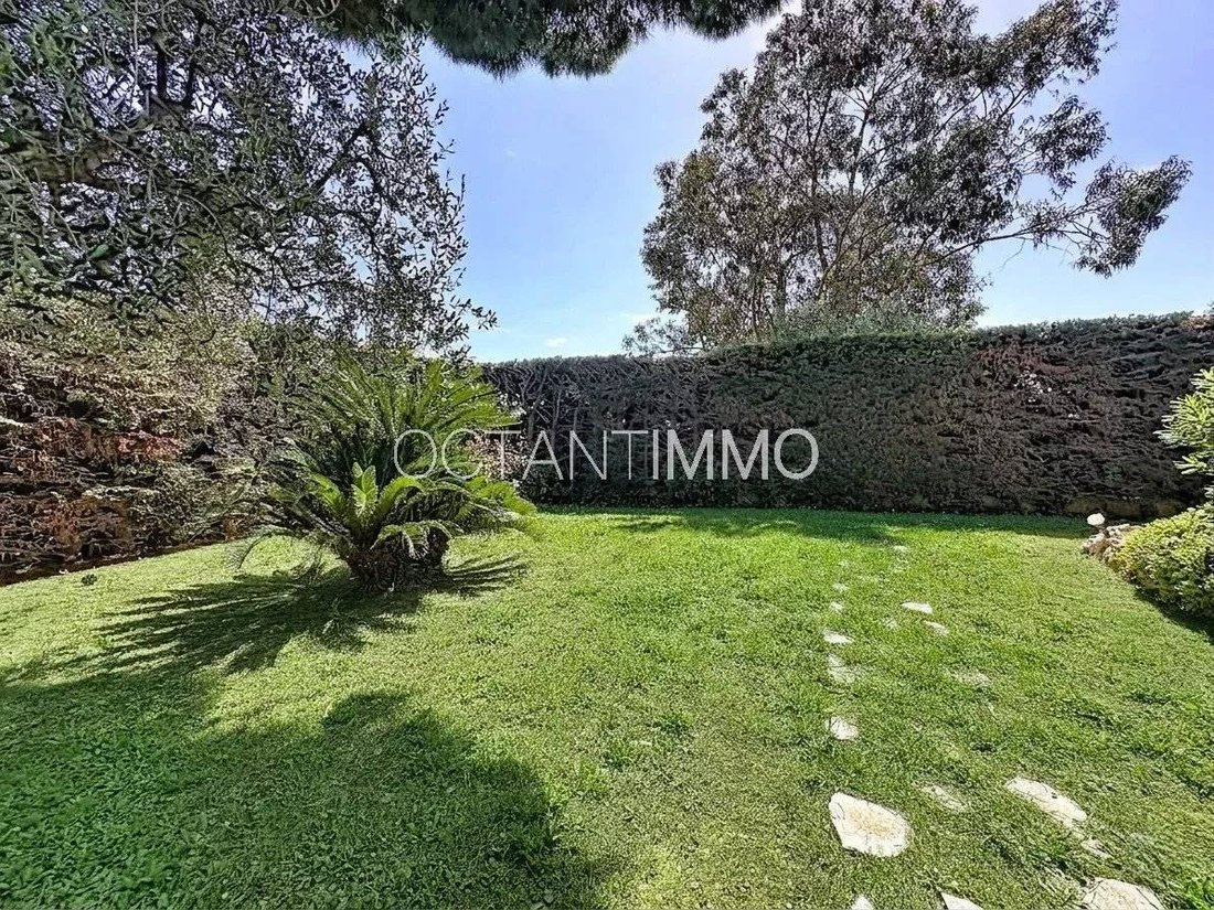 House in Fontmerle, Antibes, France 2 - 18009253